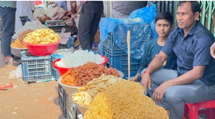 নেত্রকোনায় ঐতিহ্যবাহী বারুণী মেলা